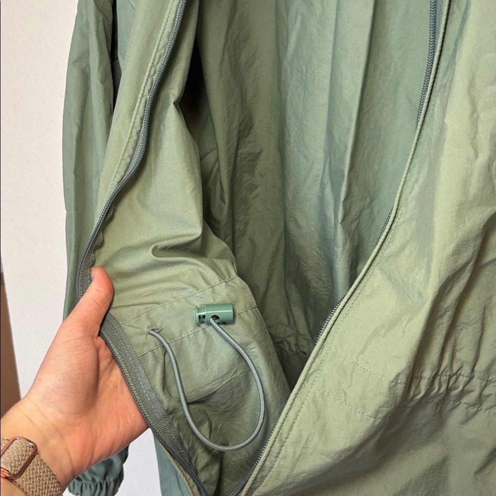 VINTAGE Green Hooded Windbreaker Jacket Cottage Essentials size medium - Picture 5 of 6